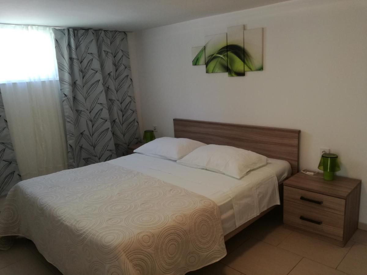 Appartement Apartman Anni à Poreč Extérieur photo